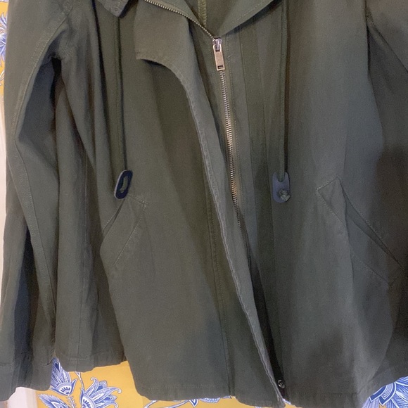 HEM & THREAD NWT jacket in olive green— hooded lightweight size L - Picture 3 of 5